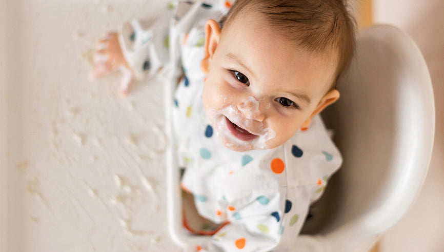 Alimentation et soins pour bébé de 6 à 12 mois